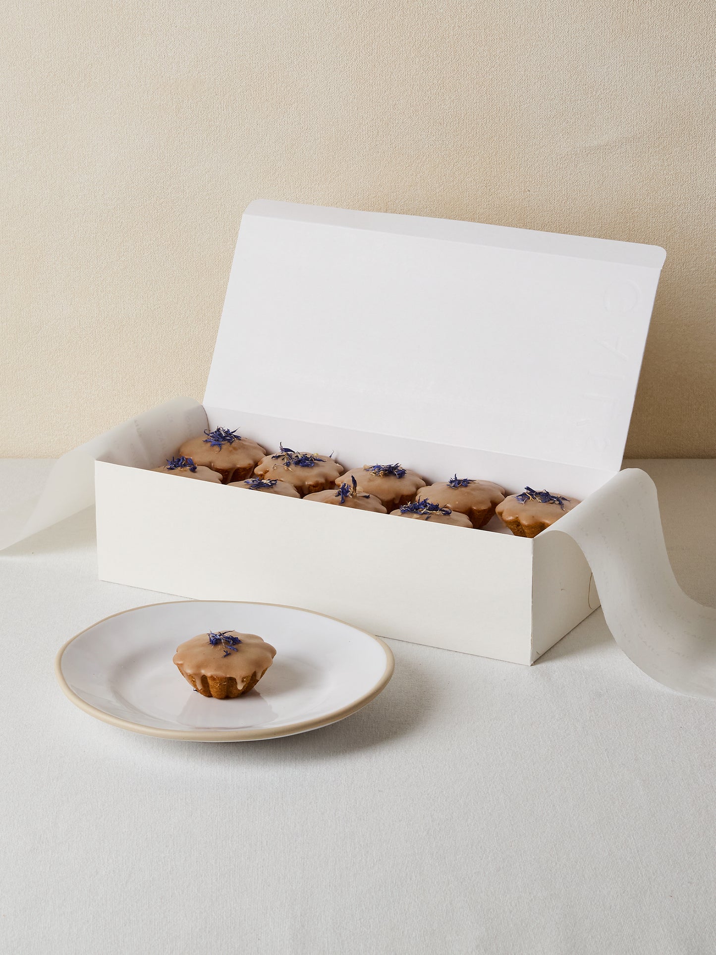 10 Honey Cakes | GAIL's Bakery