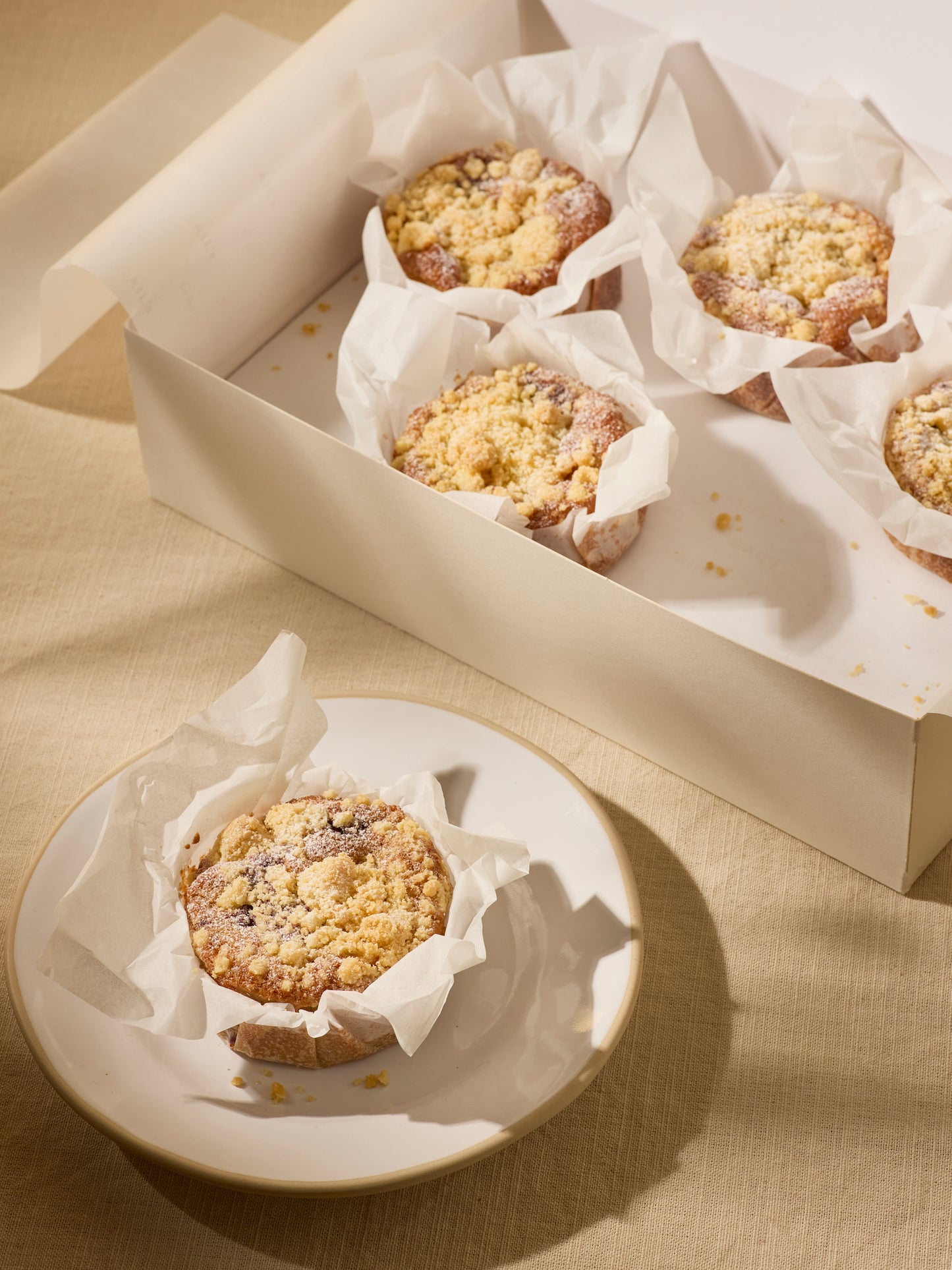 5 Blackberry & Apple Crumble Cakes | GAIL's Bakery