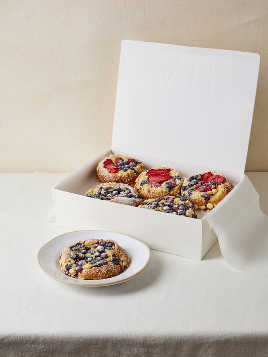 Blueberry & Berry Brioche Box (Serves 6) | GAIL's Bakery